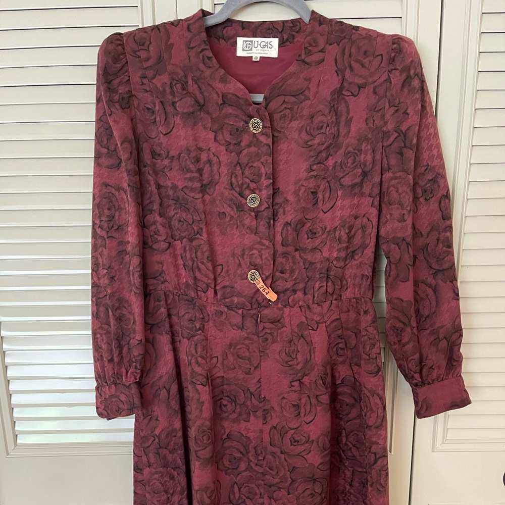 Beautiful dress from vintage store in London!